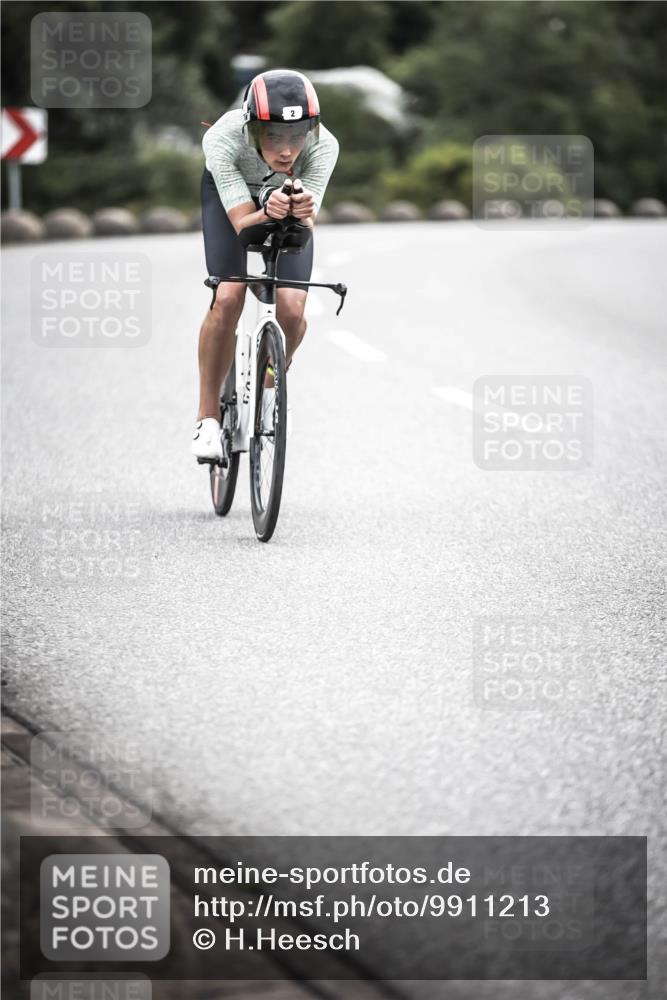 21.06.2026 - 29. Vierlanden-Triathlon H.Heesch http://msf.ph/oto/9911213 21.06.2026 09:38:05 Radfahren 2 meine-sportfotos.de