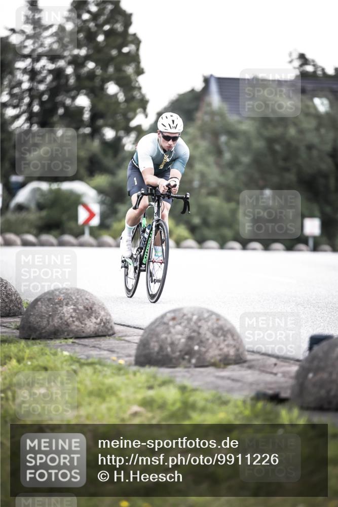21.06.2026 - 29. Vierlanden-Triathlon H.Heesch http://msf.ph/oto/9911226 21.06.2026 09:39:08 Radfahren 59 meine-sportfotos.de