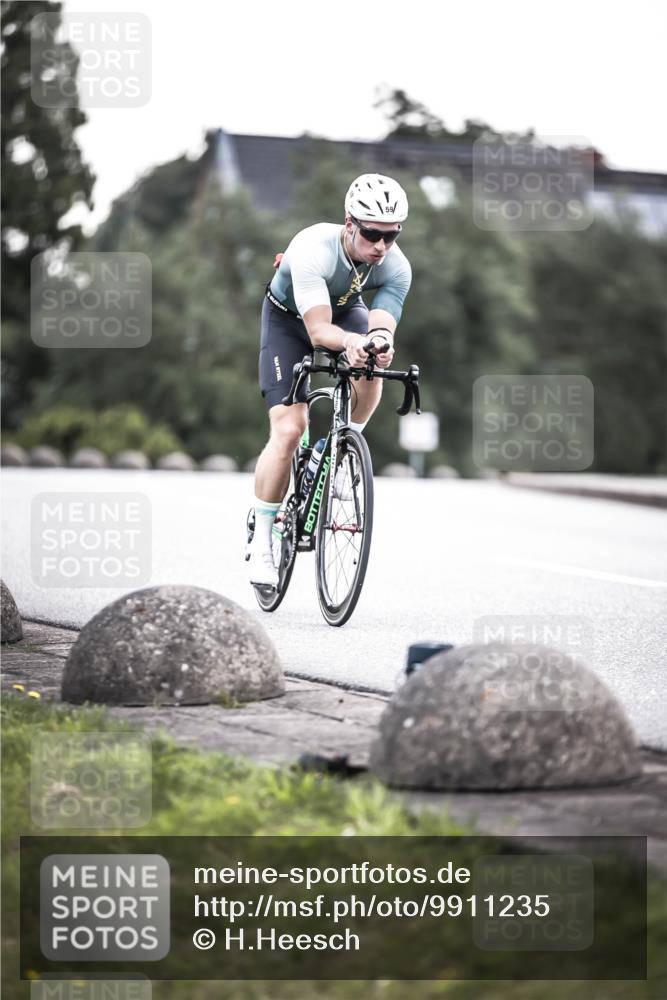 21.06.2026 - 29. Vierlanden-Triathlon H.Heesch http://msf.ph/oto/9911235 21.06.2026 09:39:08 Radfahren 59 meine-sportfotos.de
