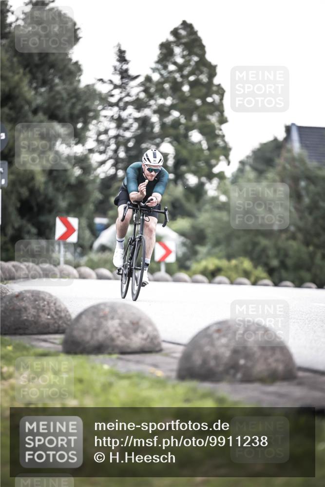21.06.2026 - 29. Vierlanden-Triathlon H.Heesch http://msf.ph/oto/9911238 21.06.2026 09:39:19 Radfahren 52, 80, 87, 113 meine-sportfotos.de