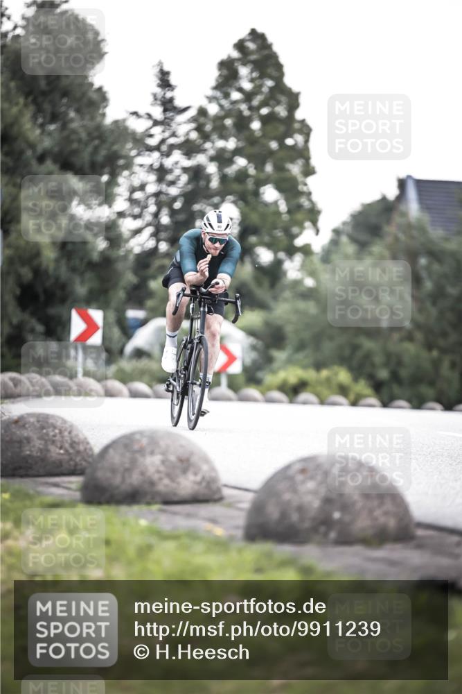 21.06.2026 - 29. Vierlanden-Triathlon H.Heesch http://msf.ph/oto/9911239 21.06.2026 09:39:19 Radfahren 52, 80, 87, 113 meine-sportfotos.de
