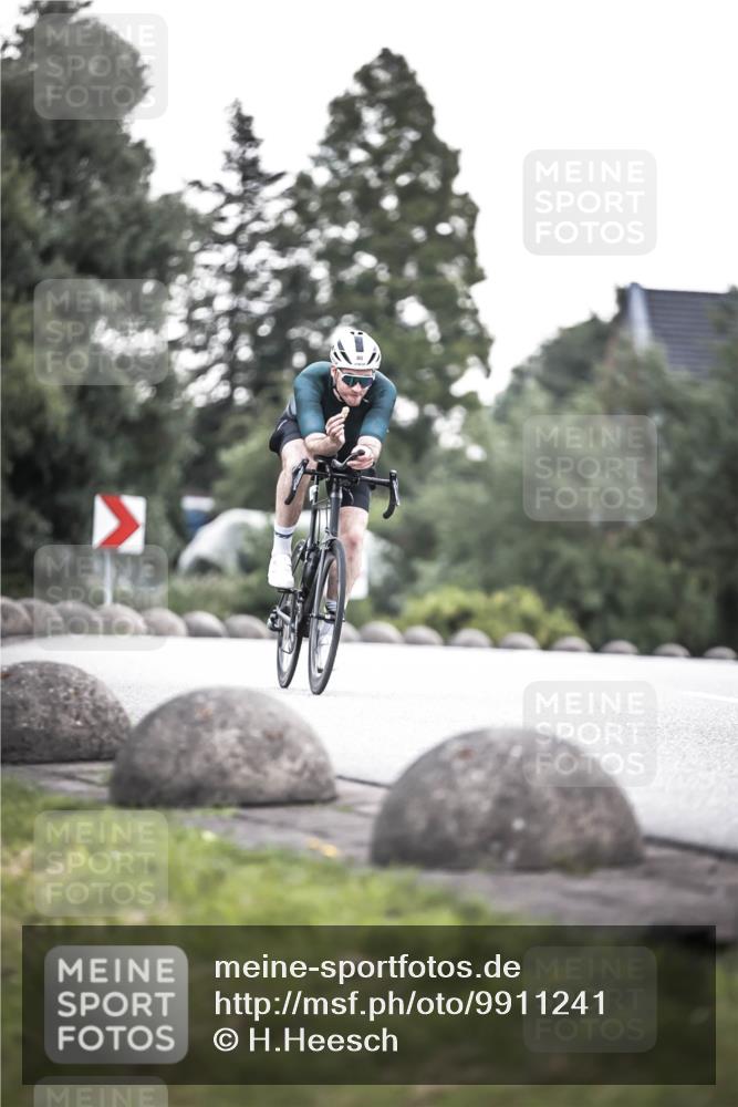 21.06.2026 - 29. Vierlanden-Triathlon H.Heesch http://msf.ph/oto/9911241 21.06.2026 09:39:20 Radfahren 52, 80, 87, 113 meine-sportfotos.de