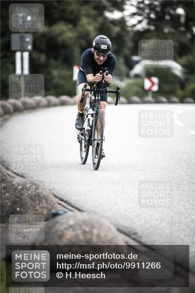 21.06.2026 - 29. Vierlanden-Triathlon H.Heesch http://msf.ph/oto/9911266 21.06.2026 09:39:28 Radfahren 22, 92, 100 meine-sportfotos.de