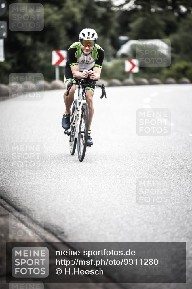 21.06.2026 - 29. Vierlanden-Triathlon H.Heesch http://msf.ph/oto/9911280 21.06.2026 09:39:37 Radfahren 22, 163, 213 meine-sportfotos.de
