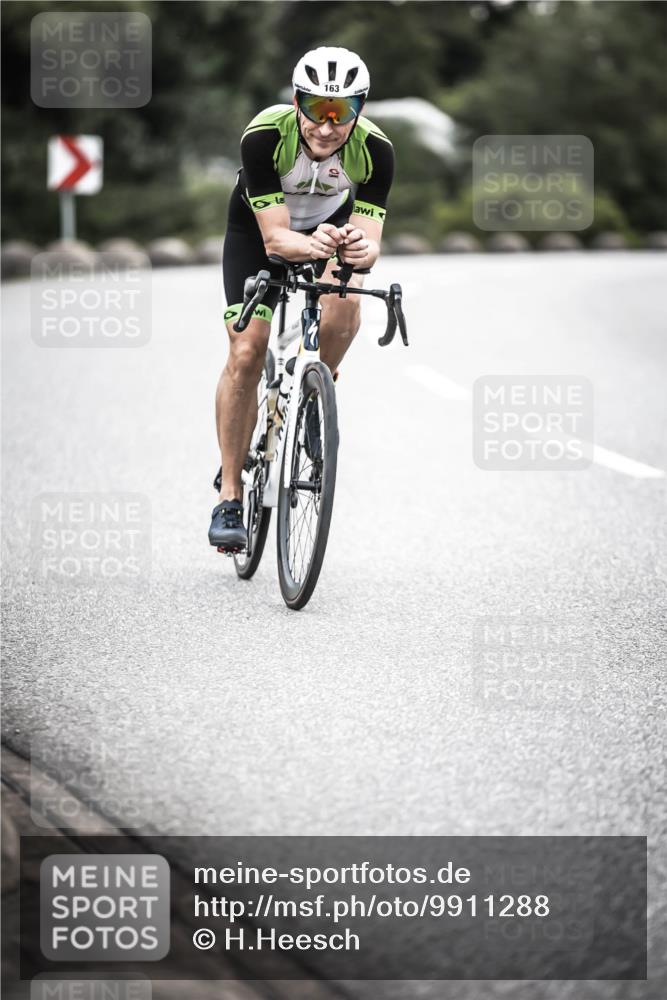 21.06.2026 - 29. Vierlanden-Triathlon H.Heesch http://msf.ph/oto/9911288 21.06.2026 09:39:37 Radfahren 22, 163, 213 meine-sportfotos.de