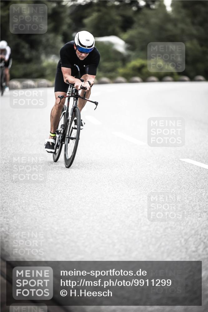 21.06.2026 - 29. Vierlanden-Triathlon H.Heesch http://msf.ph/oto/9911299 21.06.2026 09:39:56 Radfahren 124, 275 meine-sportfotos.de