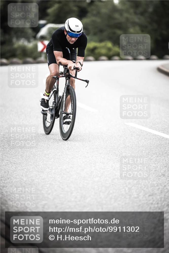21.06.2026 - 29. Vierlanden-Triathlon H.Heesch http://msf.ph/oto/9911302 21.06.2026 09:39:56 Radfahren 124, 275 meine-sportfotos.de