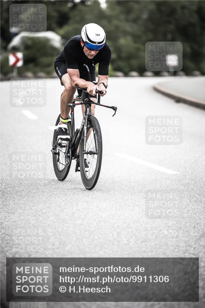 21.06.2026 - 29. Vierlanden-Triathlon H.Heesch http://msf.ph/oto/9911306 21.06.2026 09:39:56 Radfahren 124, 275 meine-sportfotos.de