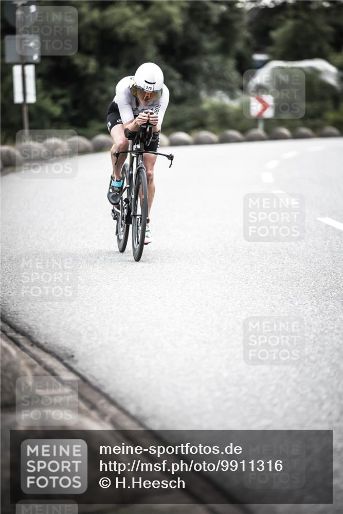 21.06.2026 - 29. Vierlanden-Triathlon H.Heesch http://msf.ph/oto/9911316 21.06.2026 09:39:59 Radfahren 124, 275 meine-sportfotos.de