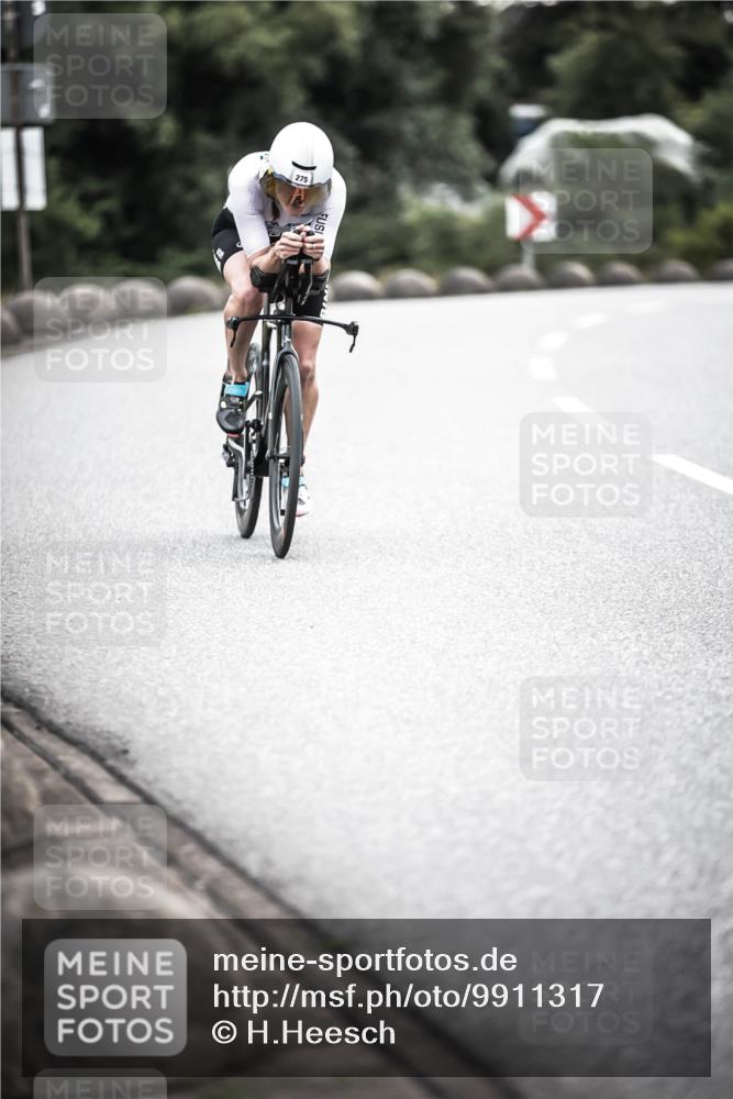 21.06.2026 - 29. Vierlanden-Triathlon H.Heesch http://msf.ph/oto/9911317 21.06.2026 09:39:59 Radfahren 124, 275 meine-sportfotos.de