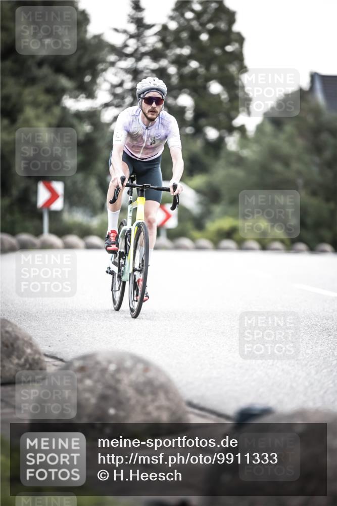 21.06.2026 - 29. Vierlanden-Triathlon H.Heesch http://msf.ph/oto/9911333 21.06.2026 09:40:27 Radfahren 50, 116 meine-sportfotos.de