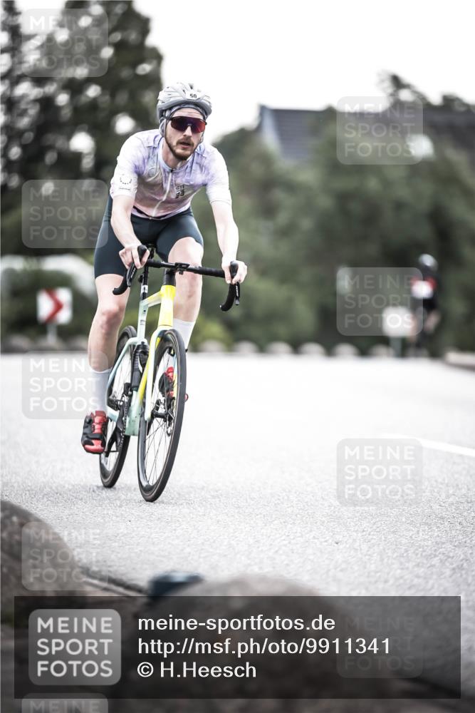 21.06.2026 - 29. Vierlanden-Triathlon H.Heesch http://msf.ph/oto/9911341 21.06.2026 09:40:27 Radfahren 50, 116 meine-sportfotos.de