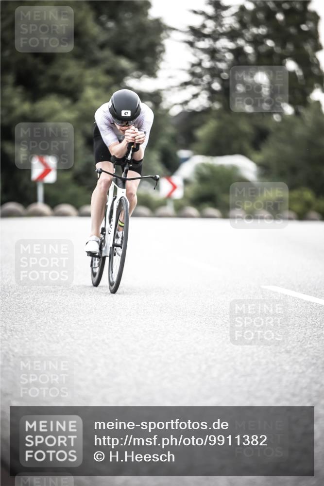 21.06.2026 - 29. Vierlanden-Triathlon H.Heesch http://msf.ph/oto/9911382 21.06.2026 09:41:18 Radfahren 8, 47 meine-sportfotos.de
