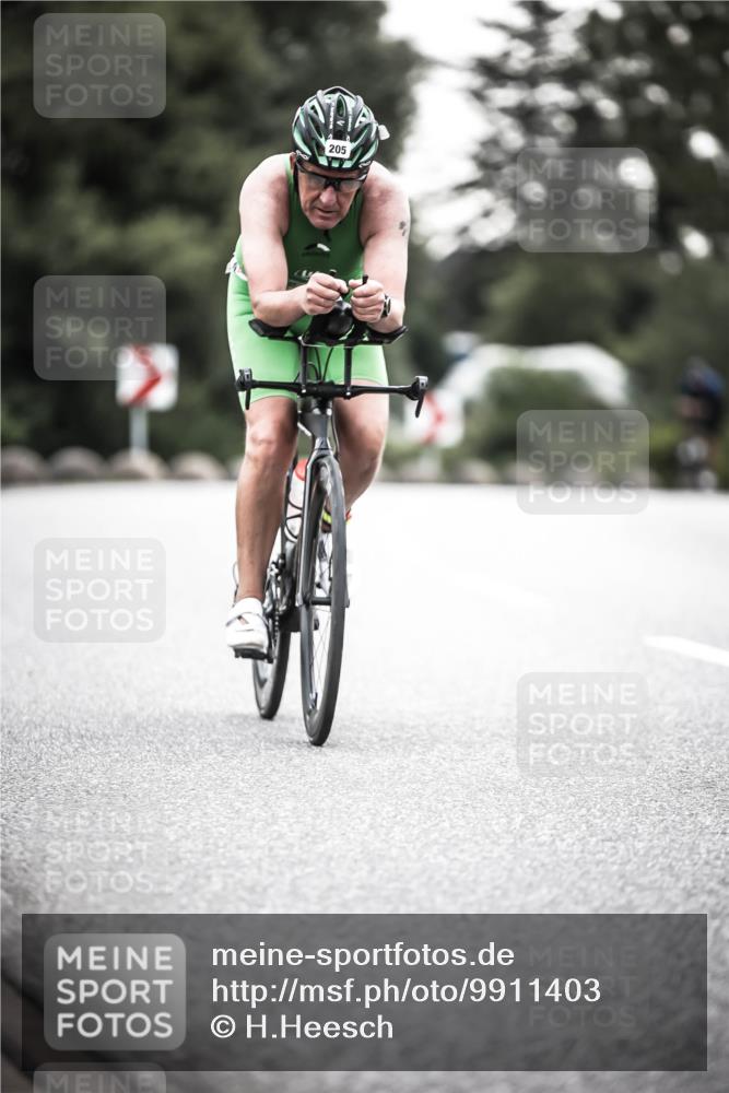 21.06.2026 - 29. Vierlanden-Triathlon H.Heesch http://msf.ph/oto/9911403 21.06.2026 09:41:34 Radfahren 146, 205 meine-sportfotos.de