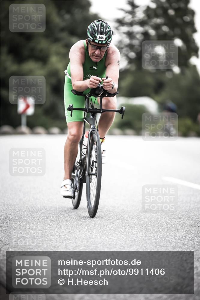 21.06.2026 - 29. Vierlanden-Triathlon H.Heesch http://msf.ph/oto/9911406 21.06.2026 09:41:34 Radfahren 146, 205 meine-sportfotos.de