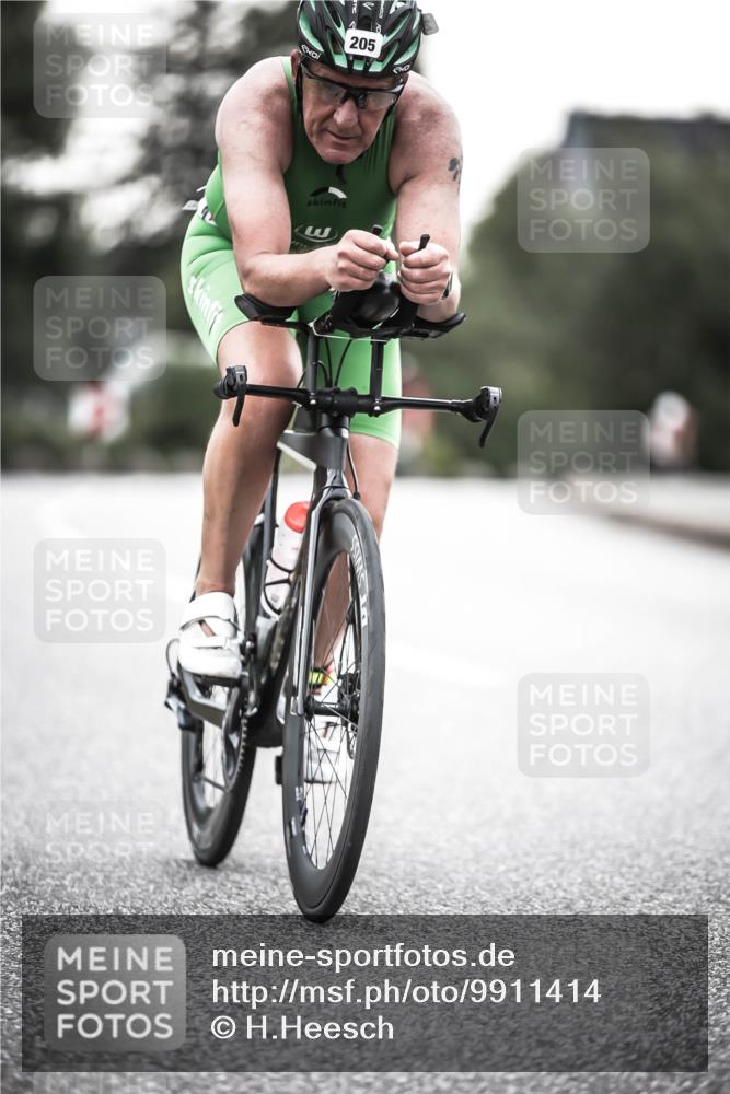 21.06.2026 - 29. Vierlanden-Triathlon H.Heesch http://msf.ph/oto/9911414 21.06.2026 09:41:34 Radfahren 146, 205 meine-sportfotos.de