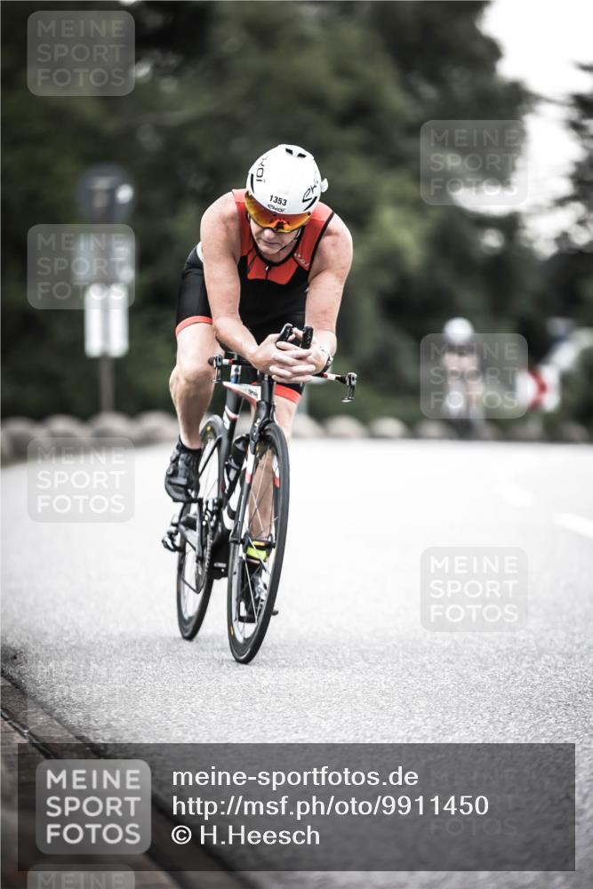 21.06.2026 - 29. Vierlanden-Triathlon H.Heesch http://msf.ph/oto/9911450 21.06.2026 09:41:45 Radfahren 15, 41, 48, 89, 1353 meine-sportfotos.de