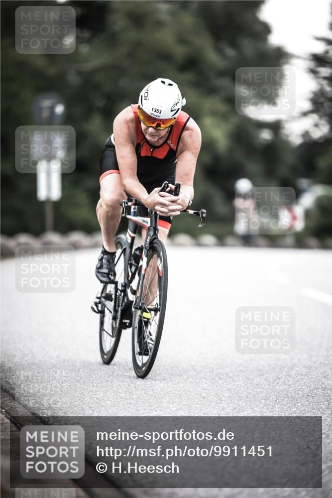 21.06.2026 - 29. Vierlanden-Triathlon H.Heesch http://msf.ph/oto/9911451 21.06.2026 09:41:45 Radfahren 15, 41, 48, 89, 1353 meine-sportfotos.de