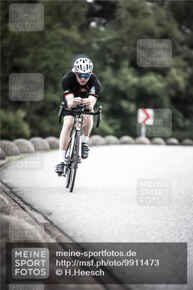 21.06.2026 - 29. Vierlanden-Triathlon H.Heesch http://msf.ph/oto/9911473 21.06.2026 09:41:50 Radfahren 15, 89 meine-sportfotos.de