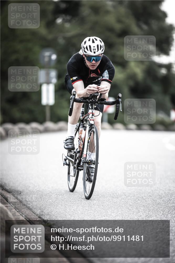 21.06.2026 - 29. Vierlanden-Triathlon H.Heesch http://msf.ph/oto/9911481 21.06.2026 09:41:50 Radfahren 15, 89 meine-sportfotos.de
