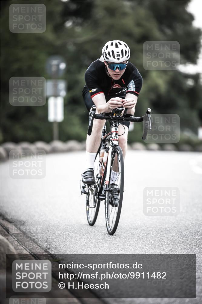 21.06.2026 - 29. Vierlanden-Triathlon H.Heesch http://msf.ph/oto/9911482 21.06.2026 09:41:50 Radfahren 15, 89 meine-sportfotos.de