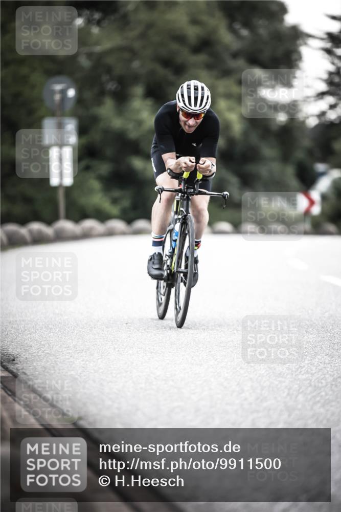 21.06.2026 - 29. Vierlanden-Triathlon H.Heesch http://msf.ph/oto/9911500 21.06.2026 09:42:03 Radfahren 191, 244, 1354 meine-sportfotos.de