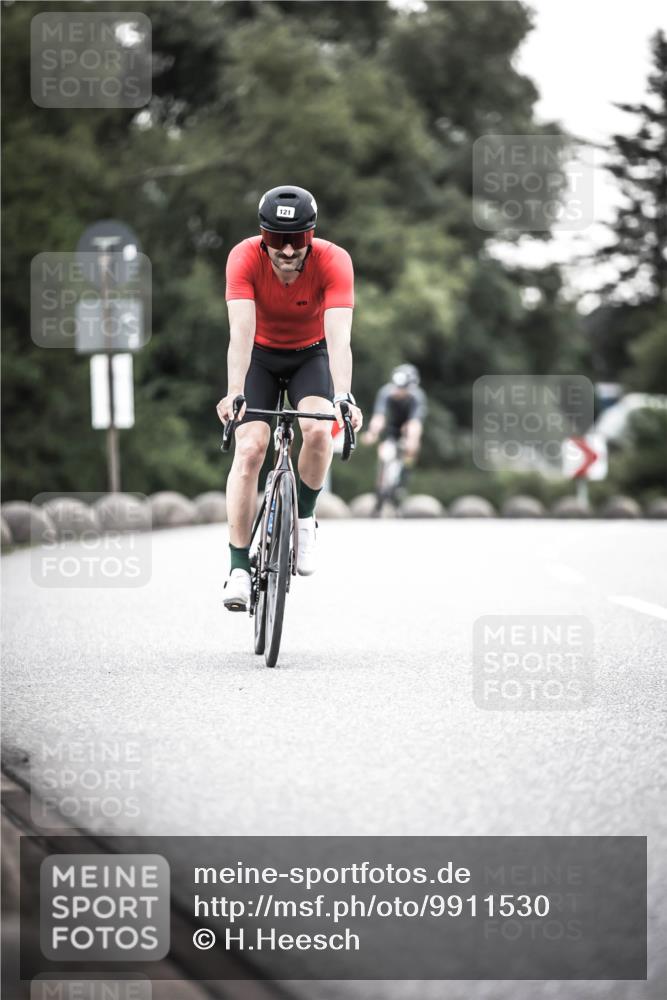 21.06.2026 - 29. Vierlanden-Triathlon H.Heesch http://msf.ph/oto/9911530 21.06.2026 09:42:40 Radfahren 71, 81, 121, 231 meine-sportfotos.de