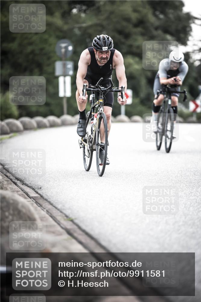 21.06.2026 - 29. Vierlanden-Triathlon H.Heesch http://msf.ph/oto/9911581 21.06.2026 09:43:02 Radfahren 9, 204, 242 meine-sportfotos.de