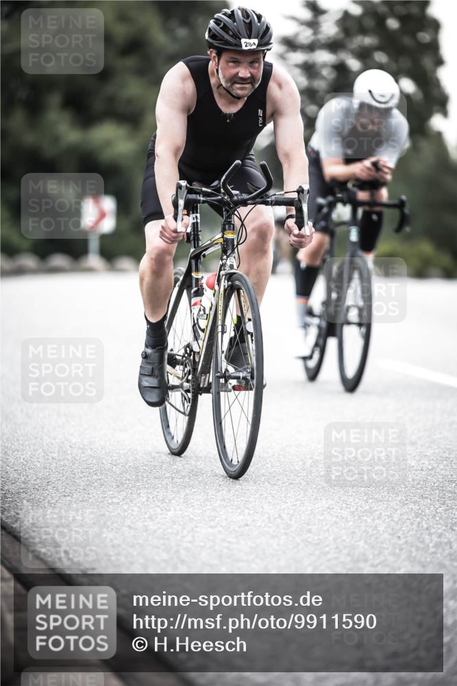 21.06.2026 - 29. Vierlanden-Triathlon H.Heesch http://msf.ph/oto/9911590 21.06.2026 09:43:03 Radfahren 9, 204, 242 meine-sportfotos.de