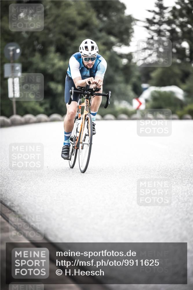 21.06.2026 - 29. Vierlanden-Triathlon H.Heesch http://msf.ph/oto/9911625 21.06.2026 09:43:18 Radfahren 70 meine-sportfotos.de