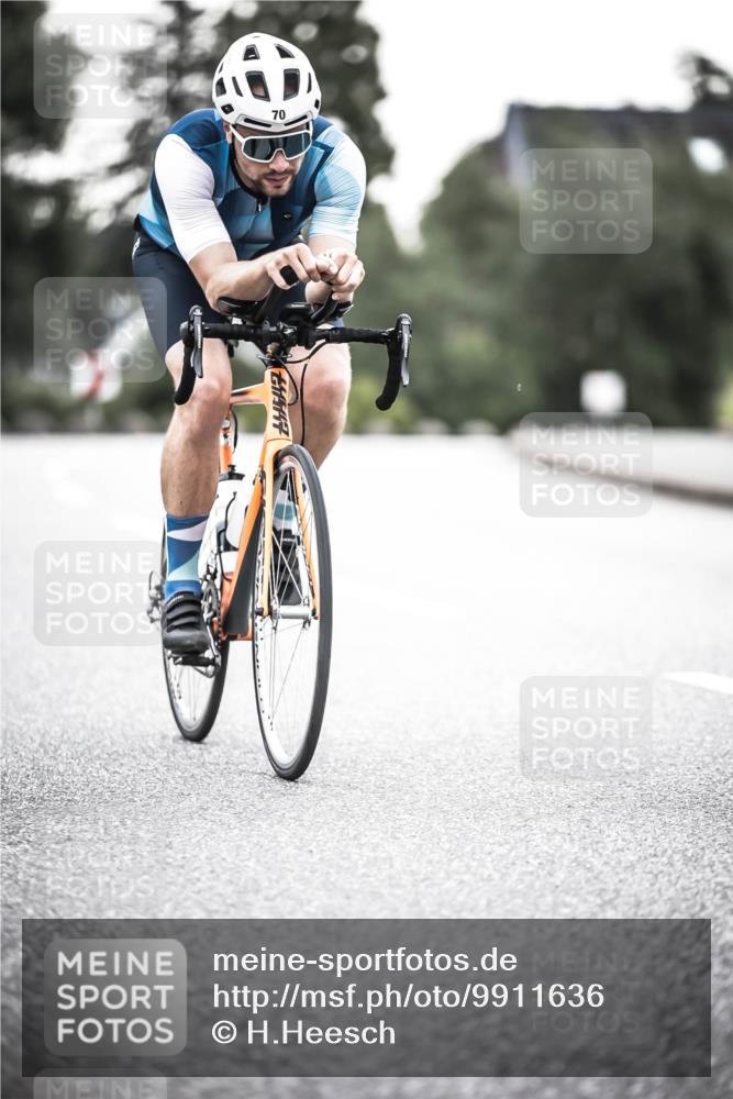 21.06.2026 - 29. Vierlanden-Triathlon H.Heesch http://msf.ph/oto/9911636 21.06.2026 09:43:18 Radfahren 70 meine-sportfotos.de