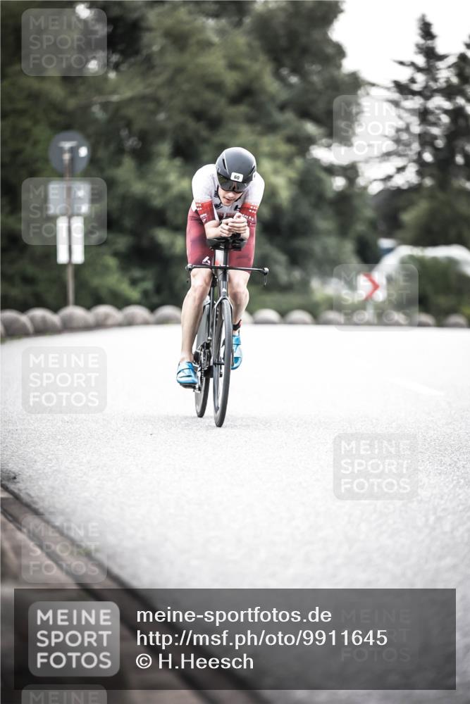 21.06.2026 - 29. Vierlanden-Triathlon H.Heesch http://msf.ph/oto/9911645 21.06.2026 09:43:36 Radfahren 60, 192 meine-sportfotos.de