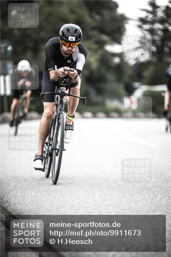 21.06.2026 - 29. Vierlanden-Triathlon H.Heesch http://msf.ph/oto/9911673 21.06.2026 09:43:54 Radfahren 23, 33, 101, 111, 178, 211, 216 meine-sportfotos.de