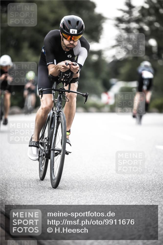 21.06.2026 - 29. Vierlanden-Triathlon H.Heesch http://msf.ph/oto/9911676 21.06.2026 09:43:54 Radfahren 23, 33, 101, 111, 178, 211, 216 meine-sportfotos.de