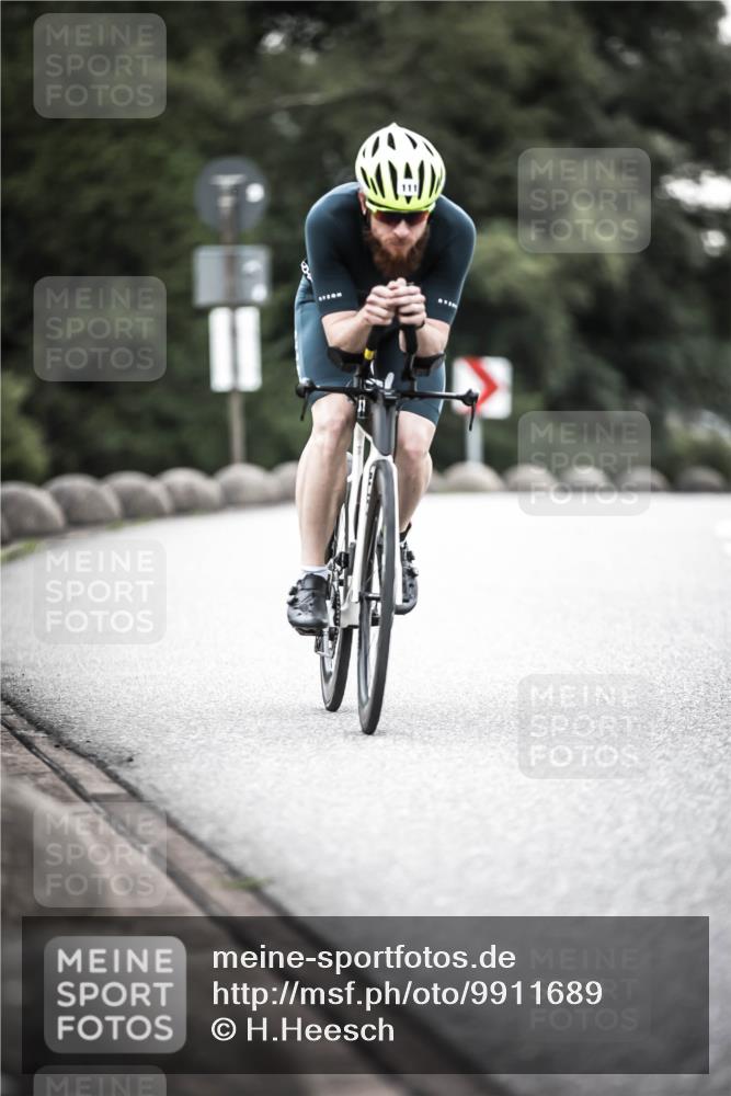 21.06.2026 - 29. Vierlanden-Triathlon H.Heesch http://msf.ph/oto/9911689 21.06.2026 09:43:57 Radfahren 23, 111, 178, 216 meine-sportfotos.de