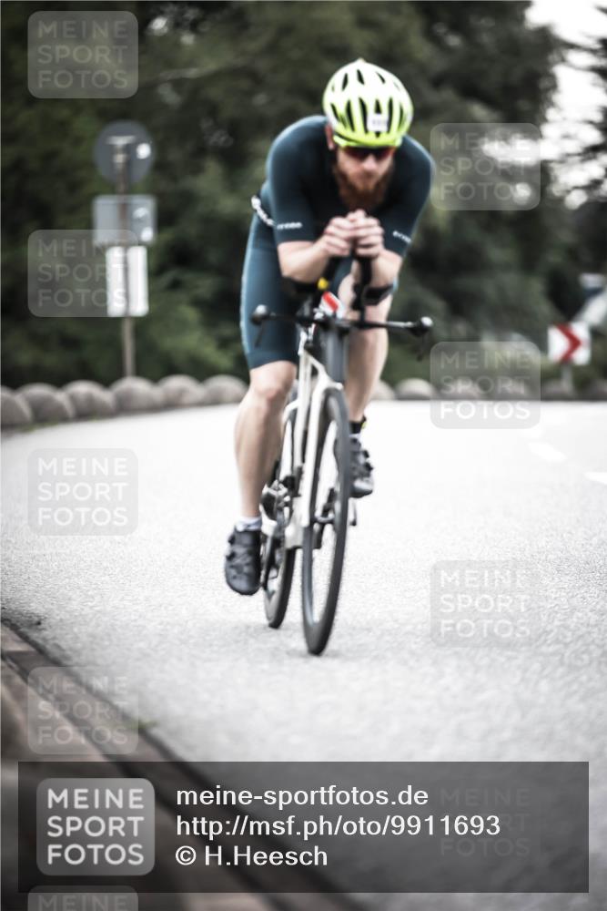 21.06.2026 - 29. Vierlanden-Triathlon H.Heesch http://msf.ph/oto/9911693 21.06.2026 09:43:57 Radfahren 23, 111, 178, 216 meine-sportfotos.de