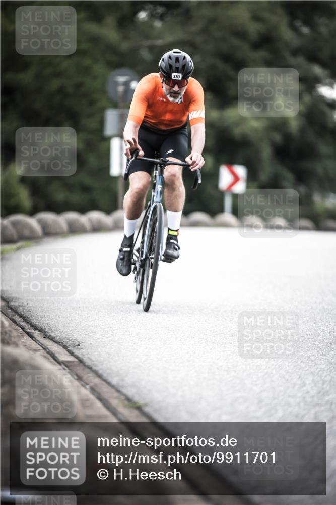 21.06.2026 - 29. Vierlanden-Triathlon H.Heesch http://msf.ph/oto/9911701 21.06.2026 09:44:11 Radfahren 76, 283, 299 meine-sportfotos.de