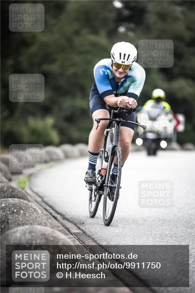 21.06.2026 - 29. Vierlanden-Triathlon H.Heesch http://msf.ph/oto/9911750 21.06.2026 09:44:37 Radfahren 16, 77, 94, 98, 107, 120, 132 meine-sportfotos.de