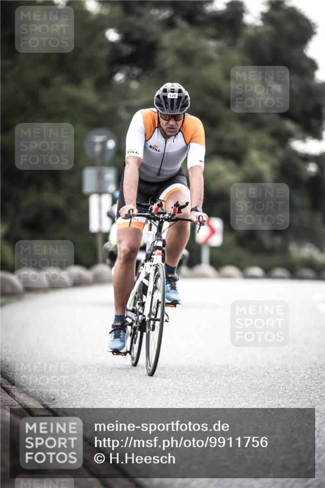 21.06.2026 - 29. Vierlanden-Triathlon H.Heesch http://msf.ph/oto/9911756 21.06.2026 09:44:38 Radfahren 16, 77, 94, 107, 120, 132 meine-sportfotos.de
