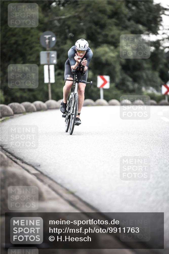 21.06.2026 - 29. Vierlanden-Triathlon H.Heesch http://msf.ph/oto/9911763 21.06.2026 09:45:05 Radfahren 30, 284 meine-sportfotos.de
