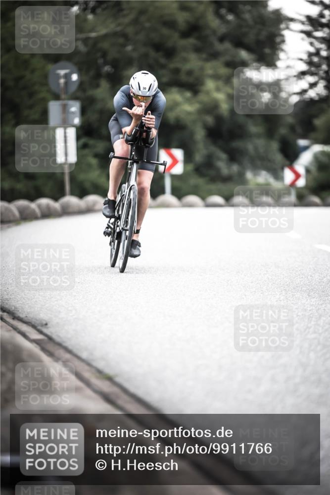 21.06.2026 - 29. Vierlanden-Triathlon H.Heesch http://msf.ph/oto/9911766 21.06.2026 09:45:05 Radfahren 30, 284 meine-sportfotos.de