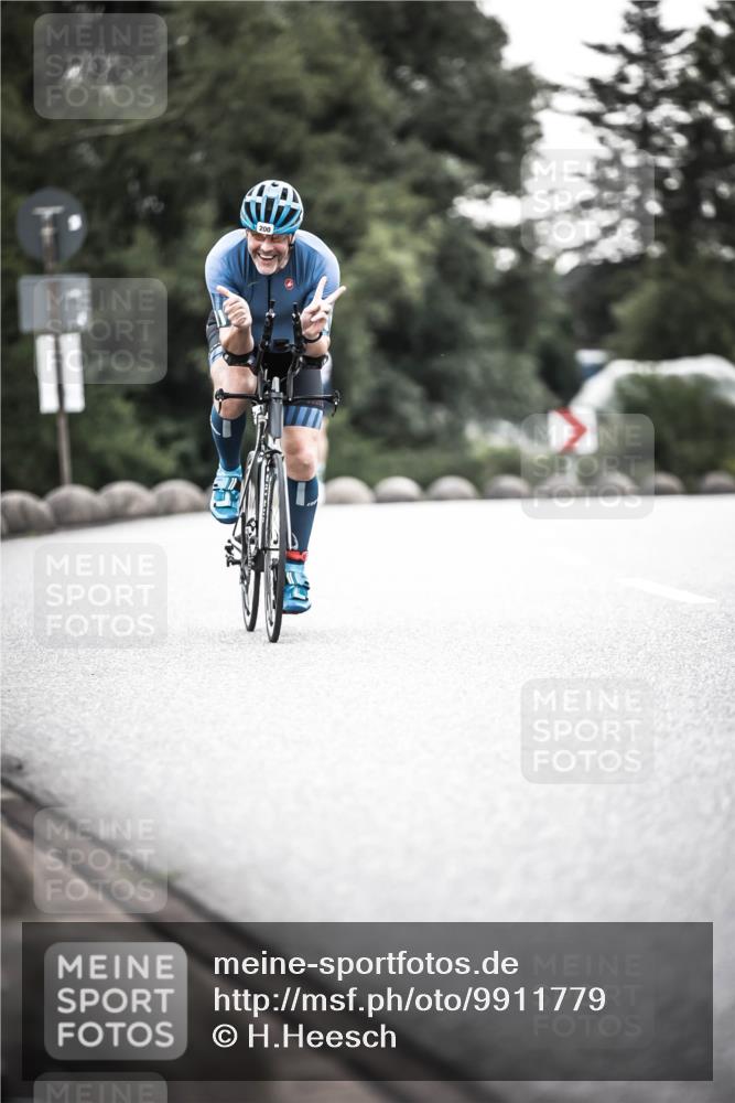 21.06.2026 - 29. Vierlanden-Triathlon H.Heesch http://msf.ph/oto/9911779 21.06.2026 09:45:14 Radfahren 79, 200, 261, 268, 290 meine-sportfotos.de