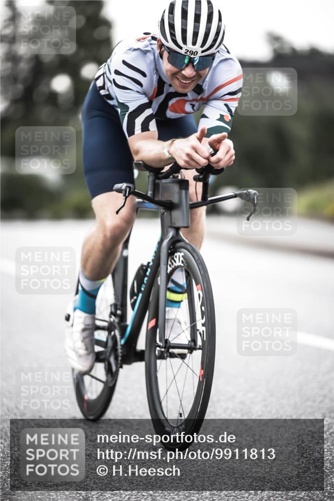21.06.2026 - 29. Vierlanden-Triathlon H.Heesch http://msf.ph/oto/9911813 21.06.2026 09:45:18 Radfahren 79, 200, 261, 268, 290 meine-sportfotos.de