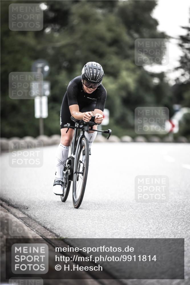 21.06.2026 - 29. Vierlanden-Triathlon H.Heesch http://msf.ph/oto/9911814 21.06.2026 09:45:21 Radfahren 79, 261, 268, 290 meine-sportfotos.de