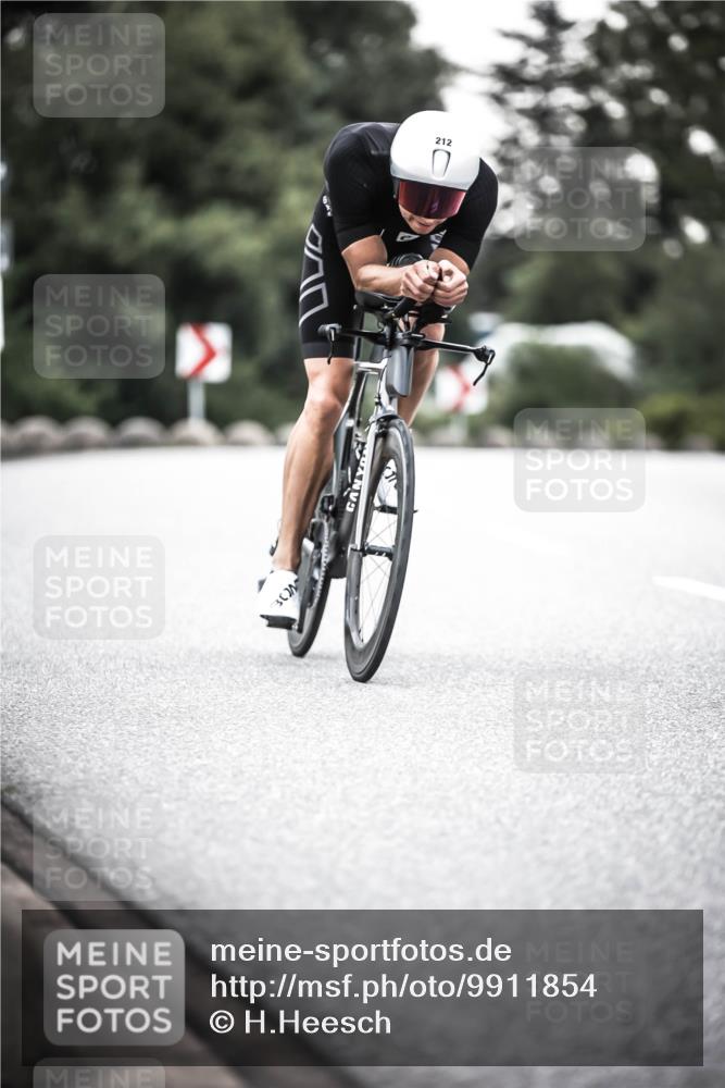 21.06.2026 - 29. Vierlanden-Triathlon H.Heesch http://msf.ph/oto/9911854 21.06.2026 09:46:04 Radfahren 45, 177, 210, 212, 293 meine-sportfotos.de