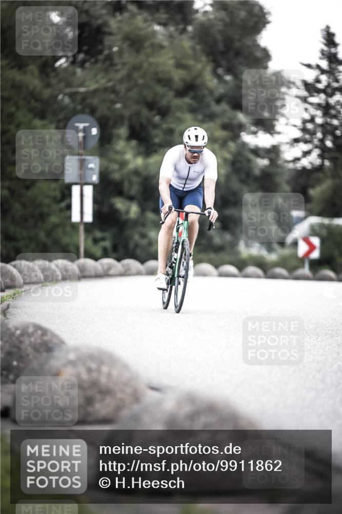 21.06.2026 - 29. Vierlanden-Triathlon H.Heesch http://msf.ph/oto/9911862 21.06.2026 09:46:26 Radfahren 58, 164 meine-sportfotos.de
