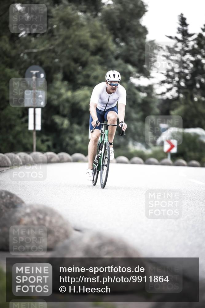 21.06.2026 - 29. Vierlanden-Triathlon H.Heesch http://msf.ph/oto/9911864 21.06.2026 09:46:26 Radfahren 58, 164 meine-sportfotos.de