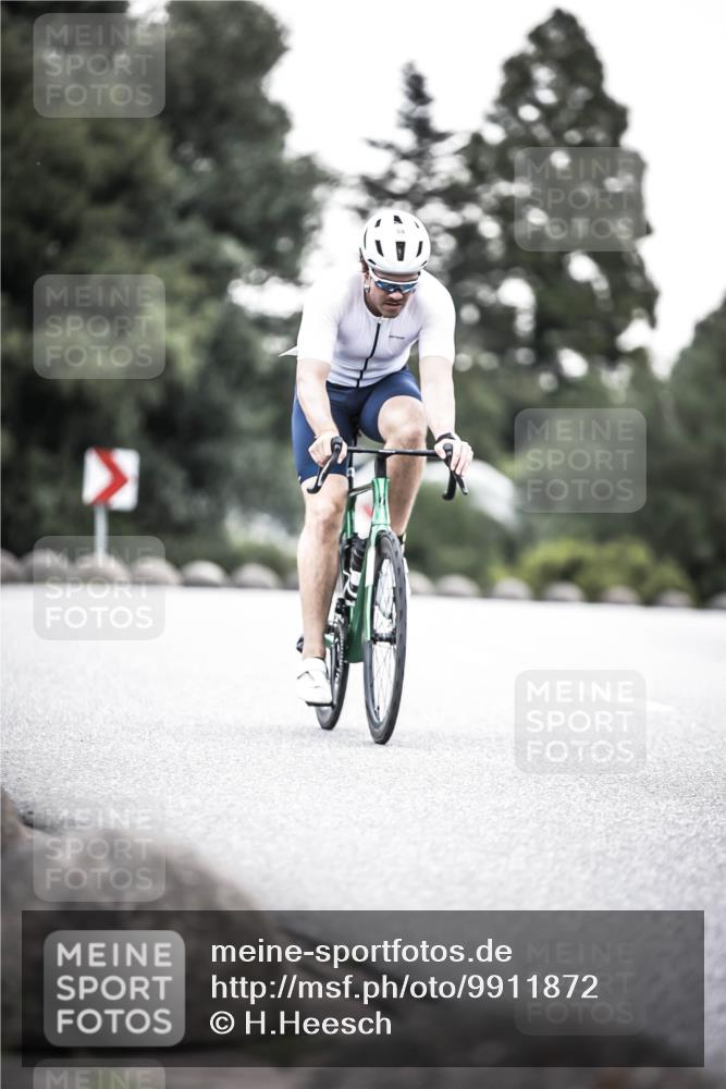 21.06.2026 - 29. Vierlanden-Triathlon H.Heesch http://msf.ph/oto/9911872 21.06.2026 09:46:27 Radfahren 58, 164 meine-sportfotos.de