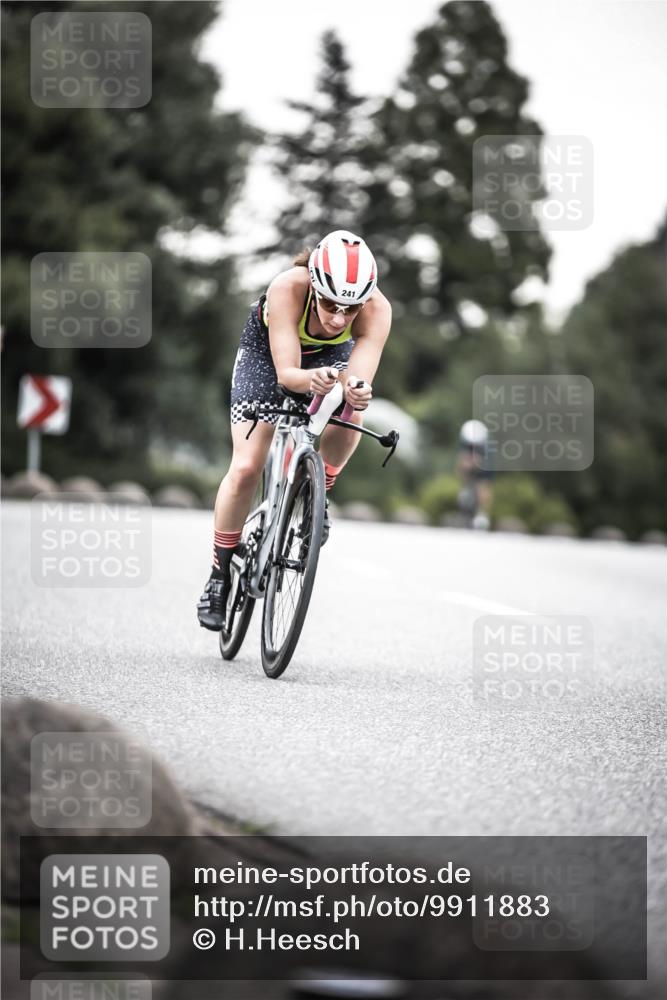 21.06.2026 - 29. Vierlanden-Triathlon H.Heesch http://msf.ph/oto/9911883 21.06.2026 09:46:51 Radfahren 140, 240, 241 meine-sportfotos.de