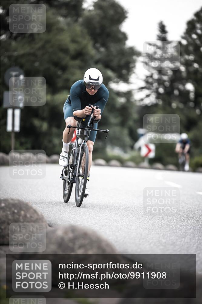 21.06.2026 - 29. Vierlanden-Triathlon H.Heesch http://msf.ph/oto/9911908 21.06.2026 09:46:57 Radfahren 140, 172, 240 meine-sportfotos.de